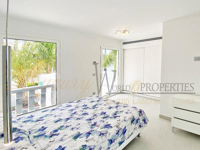 3 soveværelse Villa til salg i Costa Adeje med swimmingpool - € 1.400.000 (Ref: 7877479)