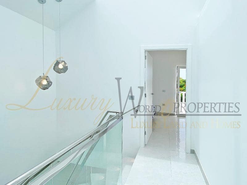 3 soveværelse Villa til salg i Costa Adeje med swimmingpool - € 1.400.000 (Ref: 7877479)