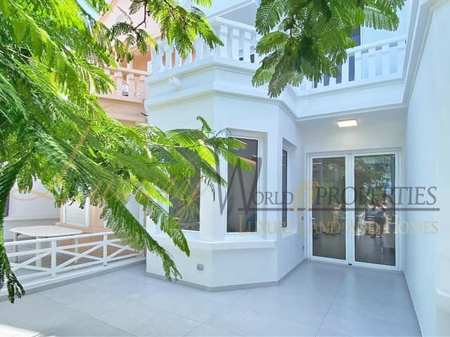 3 Zimmer Villa zu verkaufen in Playa Fañabe, Adeje mit Pool - 1.400.000 € (Ref: 7877479)
