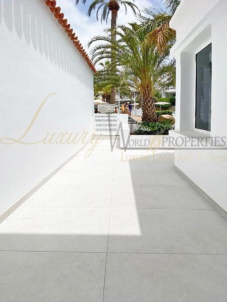 3 soveværelse Villa til salg i Costa Adeje med swimmingpool - € 1.400.000 (Ref: 7877479)