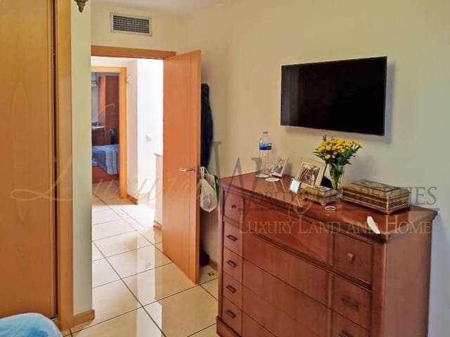2 chambre Villa/Maison à vendre à Casco Urbano, Adeje avec garage - 550 000 € (Ref: 7889697)
