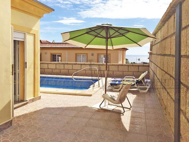 3 soveværelse Villa til salg i Costa Adeje med swimmingpool garage - € 885.000 (Ref: 7904357)