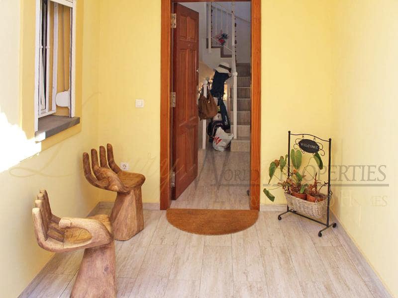 3 soveværelse Villa til salg i Costa Adeje med swimmingpool garage - € 885.000 (Ref: 7904357)