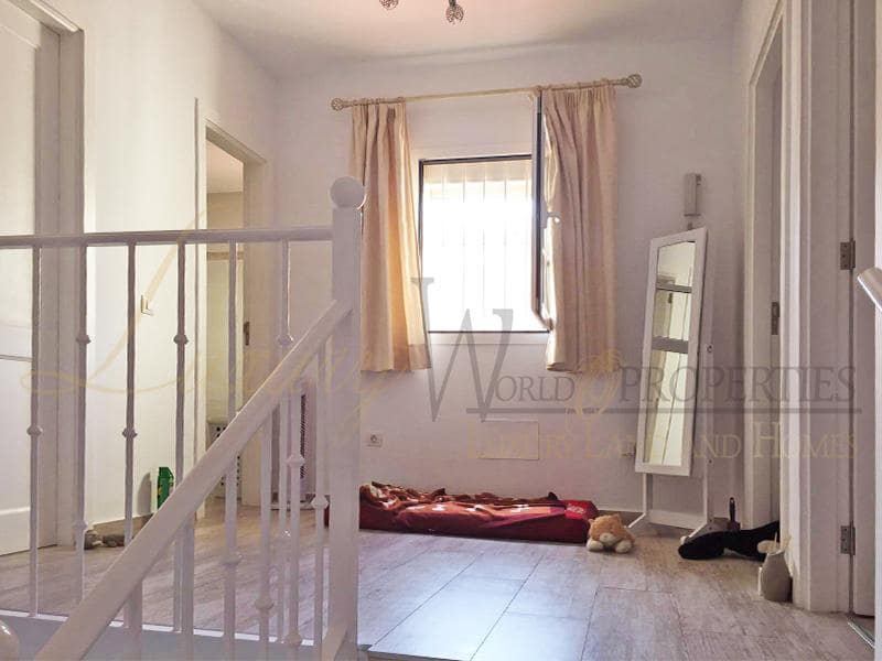 3 soveværelse Villa til salg i Costa Adeje med swimmingpool garage - € 885.000 (Ref: 7904357)