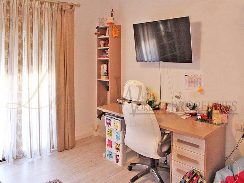 3 soveværelse Villa til salg i Costa Adeje med swimmingpool garage - € 885.000 (Ref: 7904357)