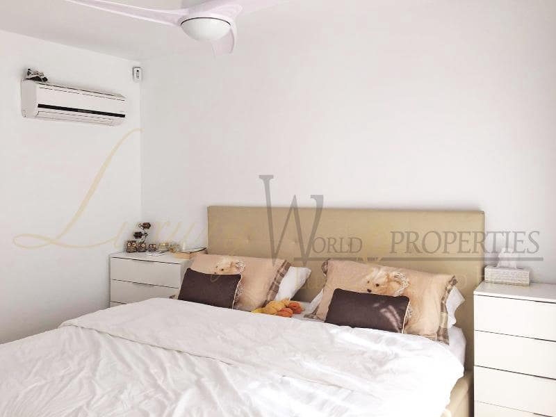 3 soveværelse Villa til salg i Costa Adeje med swimmingpool garage - € 885.000 (Ref: 7904357)