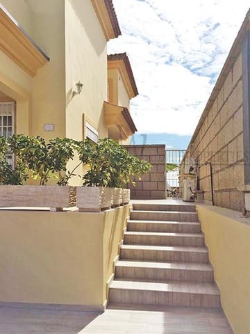 3 camera da letto Villa in vendita in Playa de Fañabé Alto, Adeje con piscina garage - 885.000 € (Rif: 7904357)