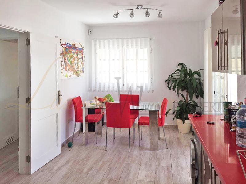3 bedroom Villa for sale in Costa Adeje with pool garage - € 885,000 (Ref: 7904357)