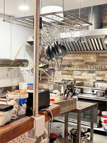 1 soveværelse Virksomhed til salg i Playa Fañabe, Adeje - € 819.000 (Ref: 8102199)