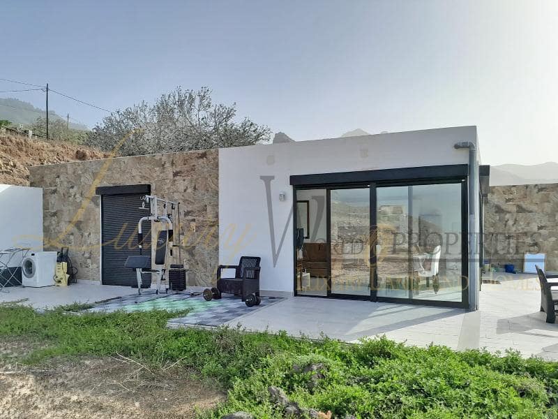 2 slaapkamer Villa te koop in Adeje met garage - € 790.000 (Ref: 8109830)