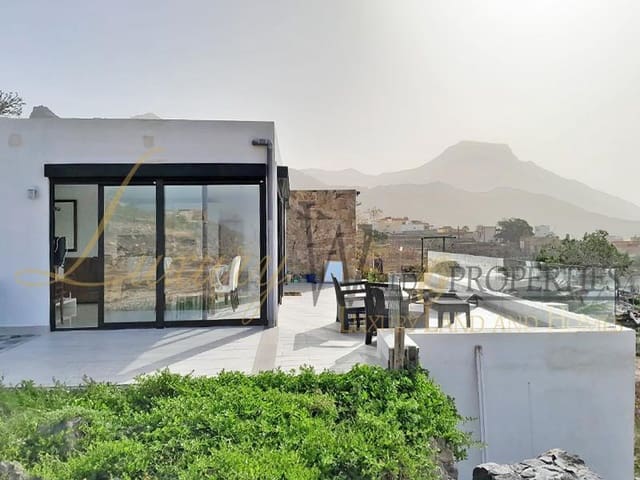 2 slaapkamer Villa te koop in Casco Urbano, Adeje met garage - € 790.000 (Ref: 8109830)