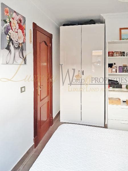 3 bedroom Villa for sale in Costa Adeje with garage - € 390,000 (Ref: 8169324)