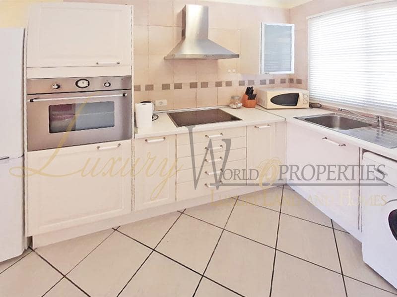 2 soverom Leilighet til salgs i Costa Adeje med svømmebasseng - € 525 000 (Ref: 8176313)