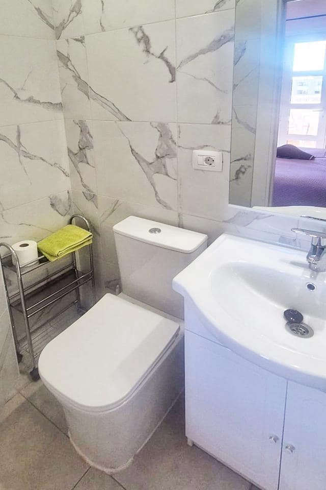 2 bedroom Flat for sale in Costa Adeje with pool - € 500,000 (Ref: 8176313)