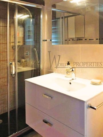 1 slaapkamer Flat te koop in Playa de las Americas, Arona met zwembad - € 435.000 (Ref: 8210053)