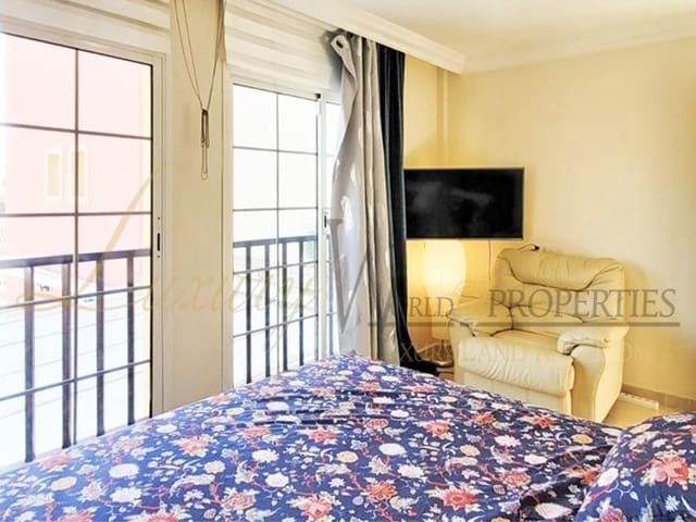 2 soveværelse Lejlighed til salg i Playa del Duque, Adeje med swimmingpool garage - € 790.000 (Ref: 8218091)