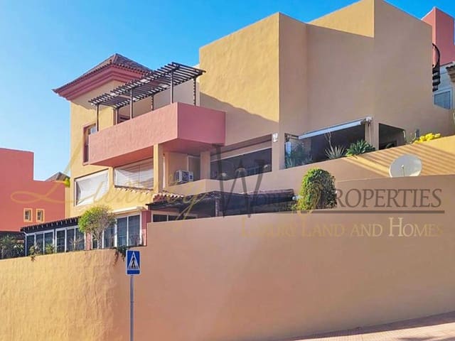 2 slaapkamer Flat te koop in Playa del Duque, Adeje met zwembad garage - € 790.000 (Ref: 8218091)