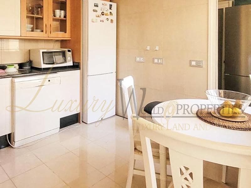 2 soveværelse Lejlighed til salg i Costa Adeje med swimmingpool garage - € 790.000 (Ref: 8218091)
