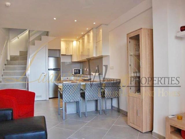 2 slaapkamer Flat te koop in Playa de las Americas, Arona met zwembad - € 550.000 (Ref: 8249411)