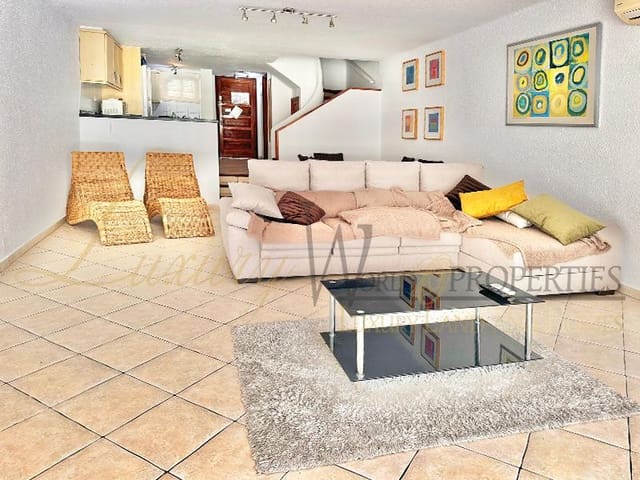 2 soveværelse Villa til salg i Playa de las Americas, Arona med swimmingpool - € 795.000 (Ref: 8288462)
