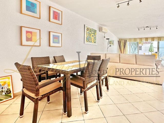 2 soveværelse Villa til salg i Playa de las Americas, Arona med swimmingpool - € 795.000 (Ref: 8288462)