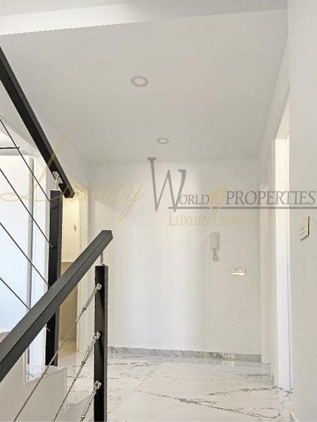 4 soveværelse Villa til salg i Adeje med garage - € 490.000 (Ref: 8303691)