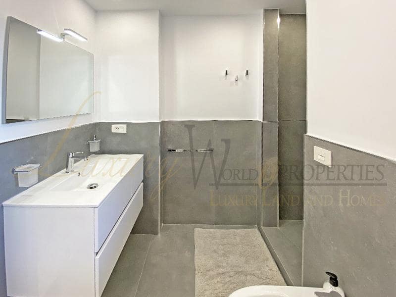 4 soveværelse Villa til salg i Adeje med garage - € 490.000 (Ref: 8303691)