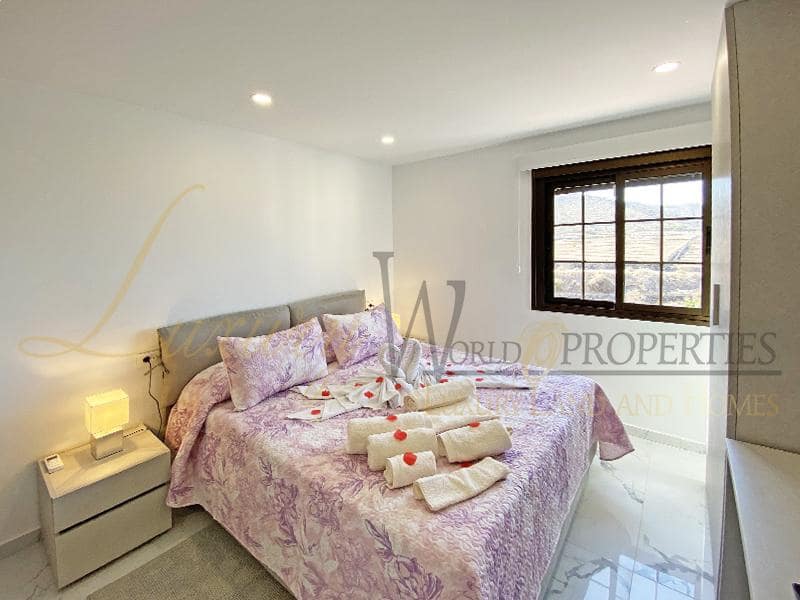 4 soveværelse Villa til salg i Adeje med garage - € 490.000 (Ref: 8303691)