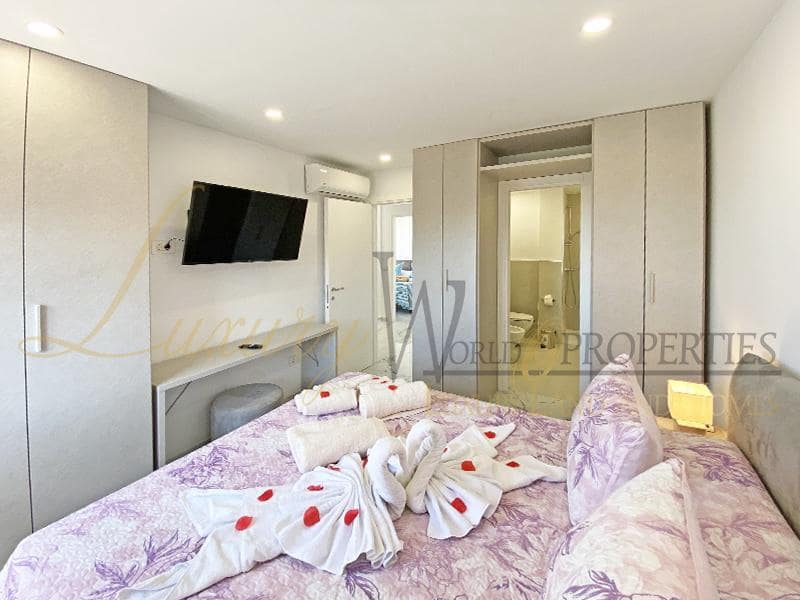 4 soveværelse Villa til salg i Adeje med garage - € 490.000 (Ref: 8303691)