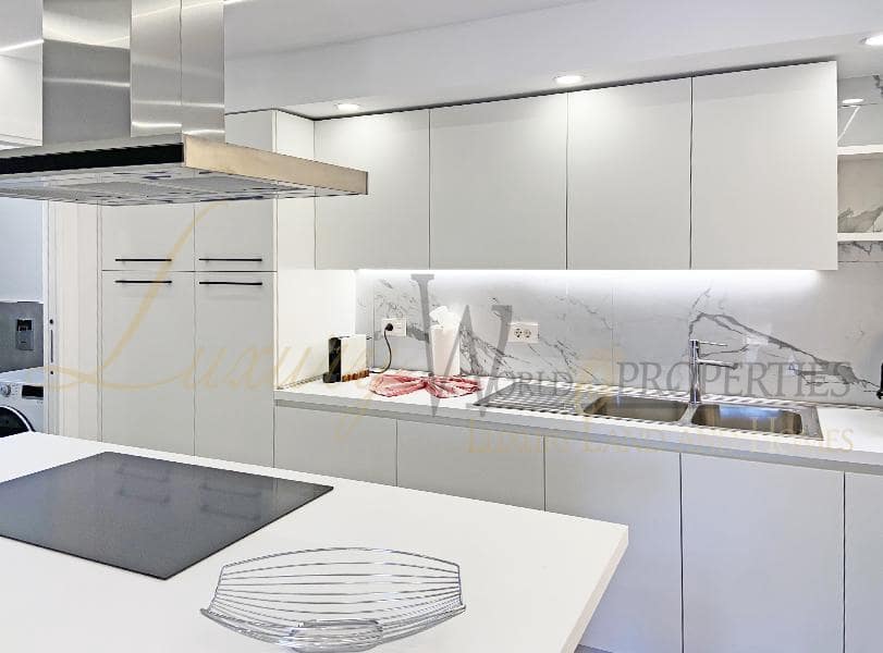 4 soveværelse Villa til salg i Adeje med garage - € 490.000 (Ref: 8303691)