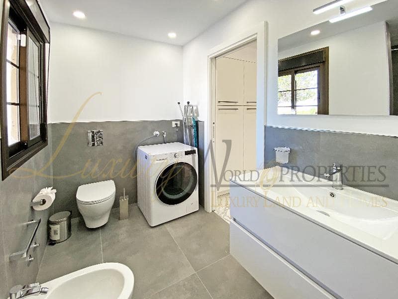 4 soveværelse Villa til salg i Adeje med garage - € 490.000 (Ref: 8303691)