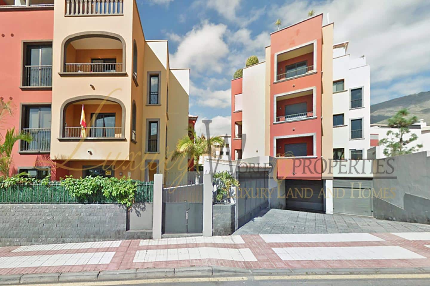 Garage til salg i Adeje - € 15.000 (Ref: 8315542)