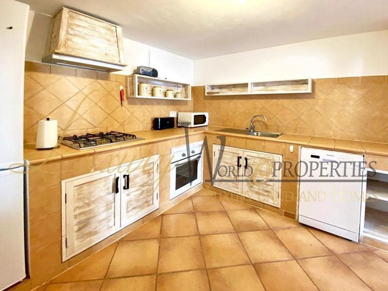 9 bedroom Villa for sale in Cabo Blanco with pool - € 1,500,000 (Ref: 8341910)