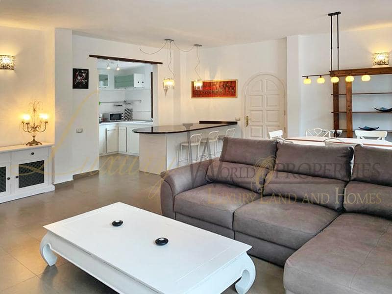9 bedroom Villa for sale in Cabo Blanco with pool - € 1,500,000 (Ref: 8341910)