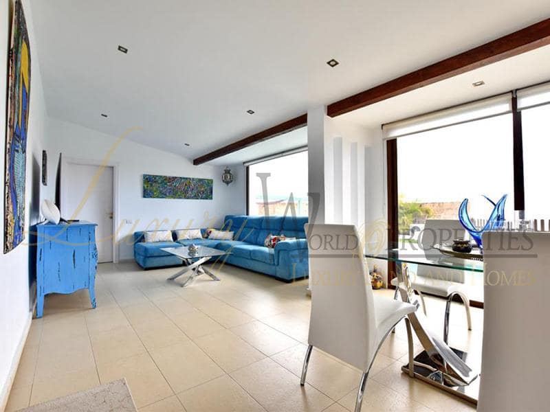 9 bedroom Villa for sale in Cabo Blanco with pool - € 1,500,000 (Ref: 8341910)