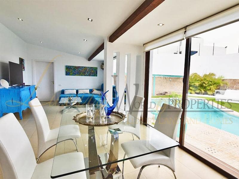 9 bedroom Villa for sale in Cabo Blanco with pool - € 1,500,000 (Ref: 8341910)