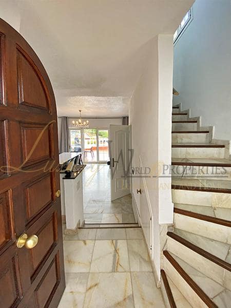 3 soverom Villa til salgs i Costa Adeje med svømmebasseng - € 885 000 (Ref: 8371958)