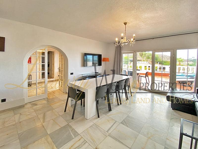 3 soverom Villa til salgs i Costa Adeje med svømmebasseng - € 885 000 (Ref: 8371958)