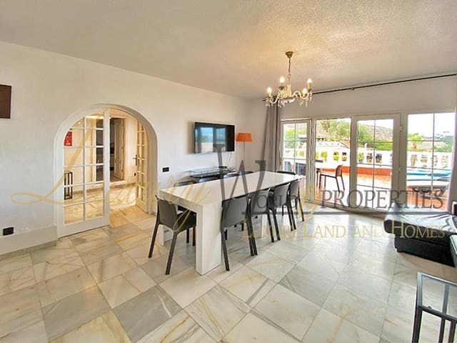 3 soverom Villa til salgs i San Eugenio Alto, Adeje med svømmebasseng - € 885 000 (Ref: 8371958)