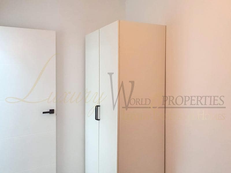 4 soveværelse Villa til salg i Palm-Mar med swimmingpool garage - € 950.000 (Ref: 8396116)