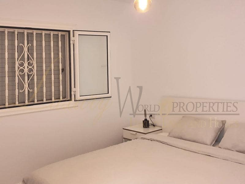 4 soveværelse Villa til salg i Palm-Mar med swimmingpool garage - € 950.000 (Ref: 8396116)