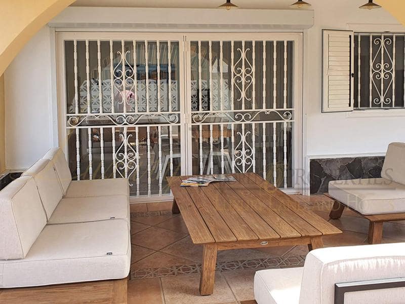 4 soveværelse Villa til salg i Palm-Mar med swimmingpool garage - € 950.000 (Ref: 8396116)