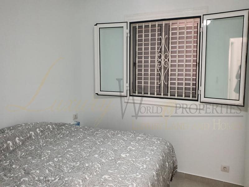 4 soveværelse Villa til salg i Palm-Mar med swimmingpool garage - € 950.000 (Ref: 8396116)