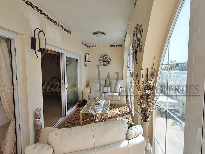 7 chambre Villa/Maison à vendre à Arona avec piscine garage - 900 000 € (Ref: 8404100)