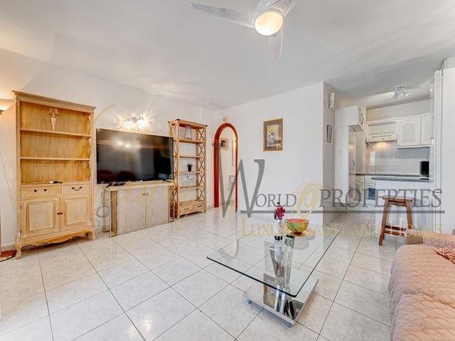 1 makuuhuone Asunto myytävänä paikassa Los Cristianos, Arona mukana uima-altaan 
autotalli - 315 000 € (Ref: 8416697)