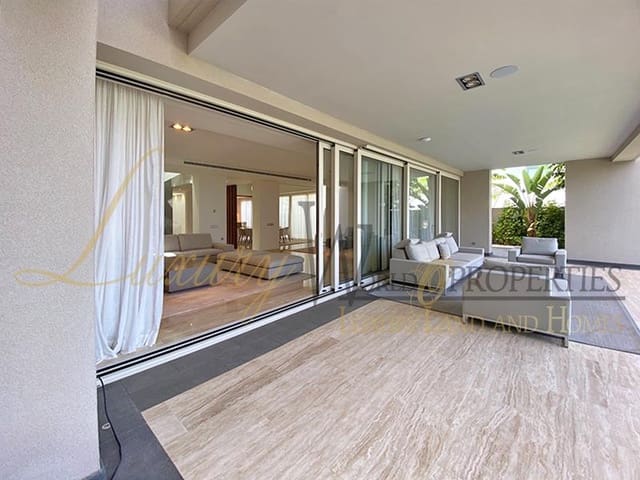 5 quarto Moradia para venda em La Caleta Adeje, Adeje com piscina garagem - 3 700 000 € (Ref: 8439625)