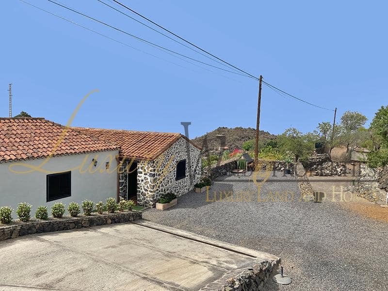 4 soveværelse Villa til salg i Guia de Isora med garage - € 546.000 (Ref: 8488149)