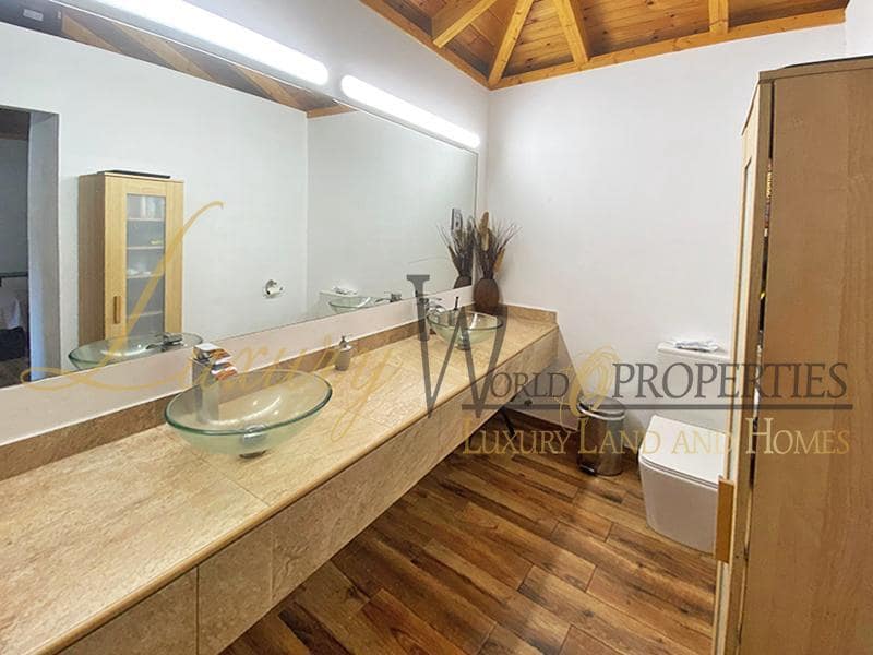 4 soveværelse Villa til salg i Guia de Isora med garage - € 546.000 (Ref: 8488149)