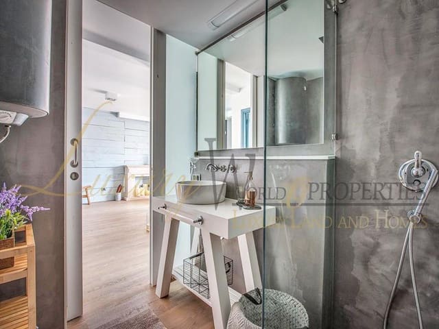 2 bedroom Flat for sale in Torviscas Centro y Alto, Adeje with pool - € 367,500 (Ref: 8491480)