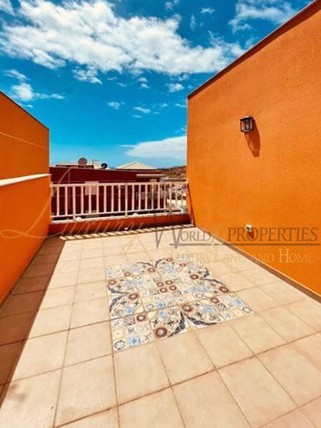 4 sovrum Villa till salu i Los Cristianos med pool garage - 795 000 € (Ref: 8510741)